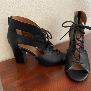 Seychelles black heels 9